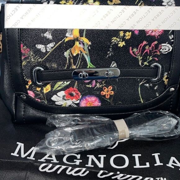 Magnolia and Vine Versa Collection Bag. Size Medium Black Leather flowers Magnet - Picture 3 of 10